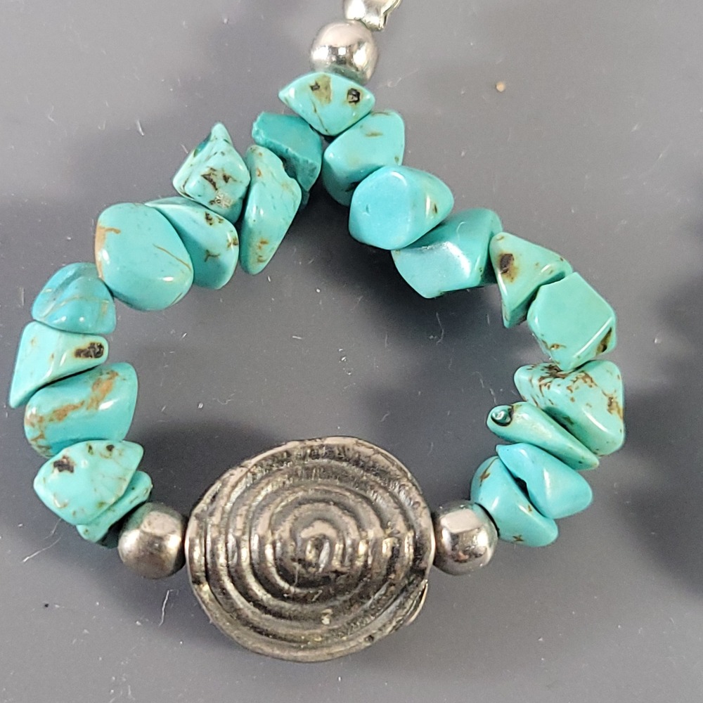 Turquoise‎ Chip Teardrop Hoop Earrings Silver Tone Spiral Bead Boho Southwestern - Picture 3 of 7
